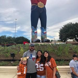 Meet your Posher, Gabriella